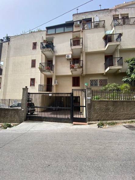 Appartamento a Messina in Via Noviziato Casazza, 25 - Foto 2