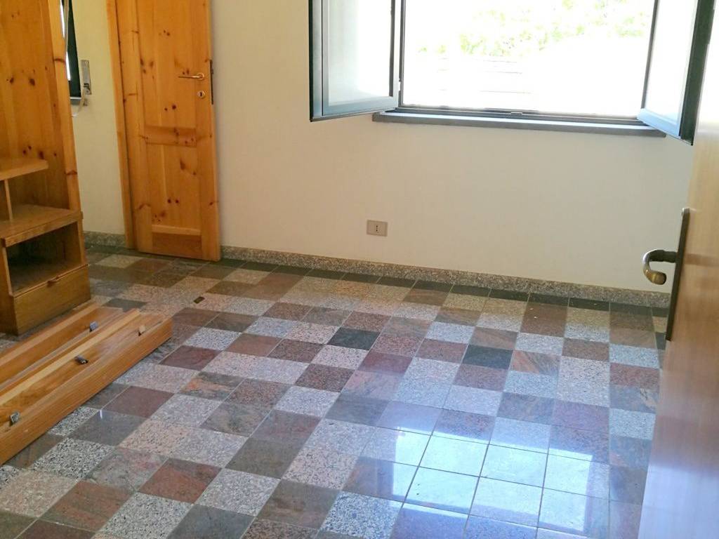 Appartamento a Piscinas in Via Regina Margherita - Foto 5
