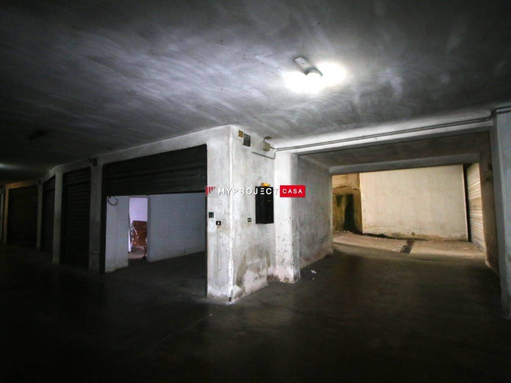 Box / garage a Martina franca in Via delle Resistenza - Foto 4