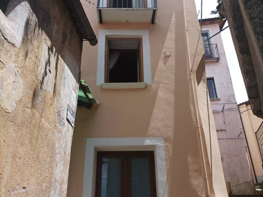 Casa indipendente a Rivello in Via Tirone - Foto 3