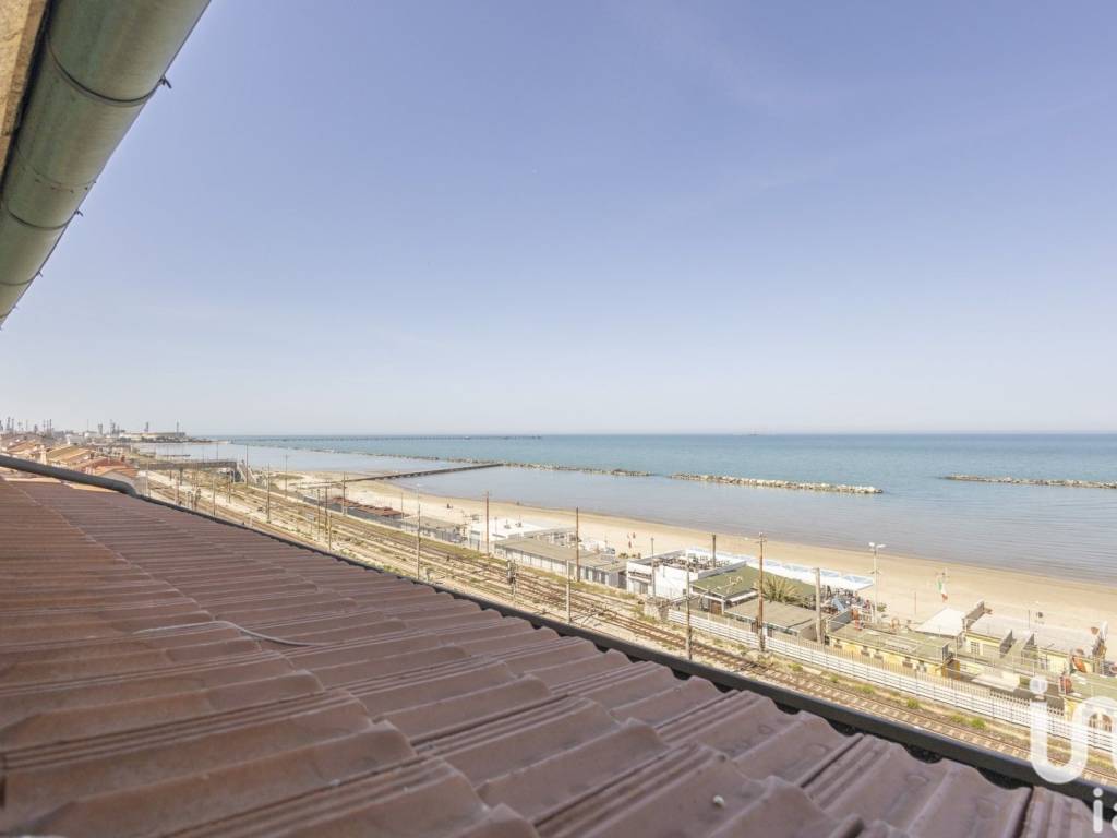 Appartamento a Falconara marittima in Via Cristoforo Colombo - Foto 4