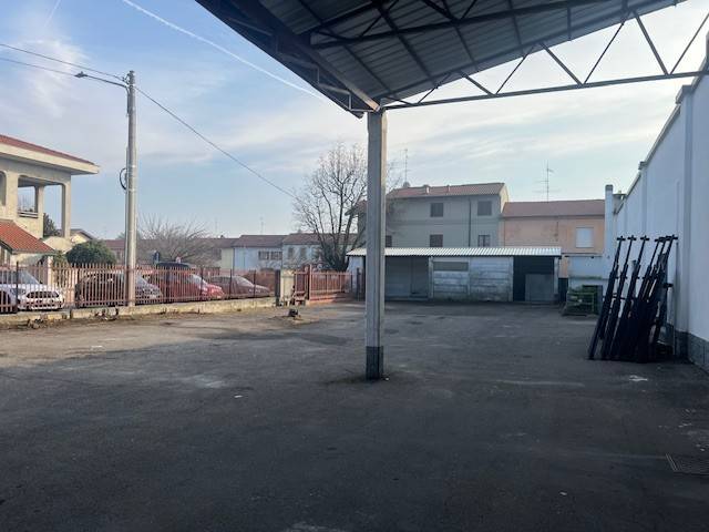Immobile a Gorla maggiore in Via Madonnina, 27 - Foto 4