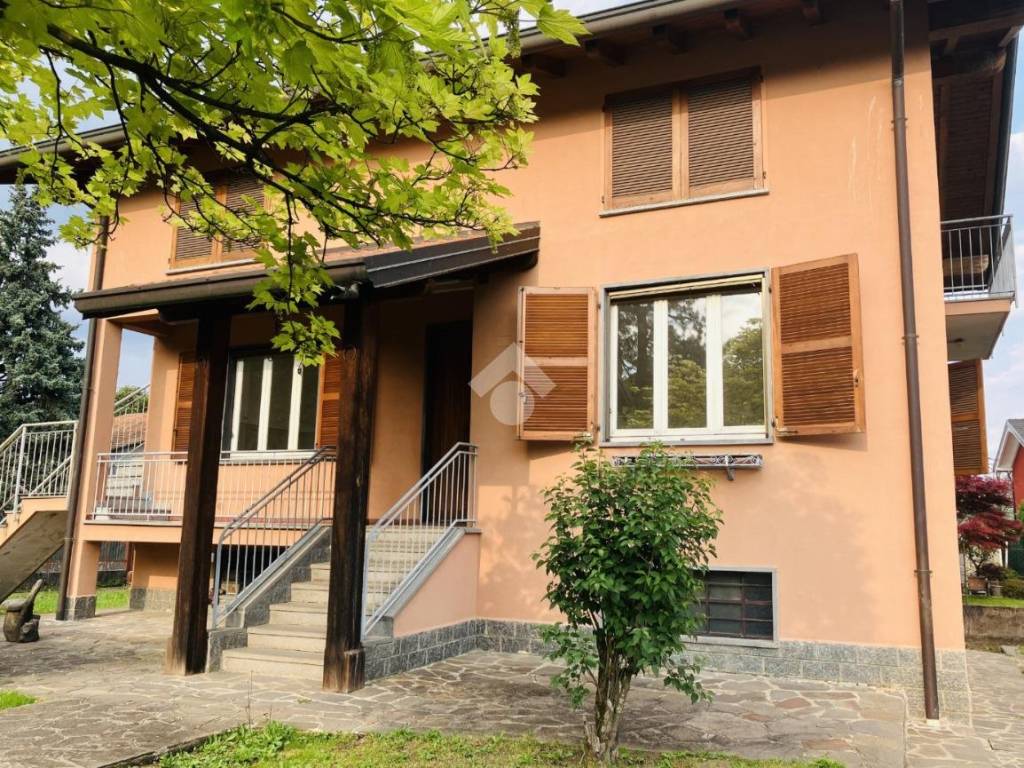 Villa a Imbersago in Via Cesare Cantù - Foto 4