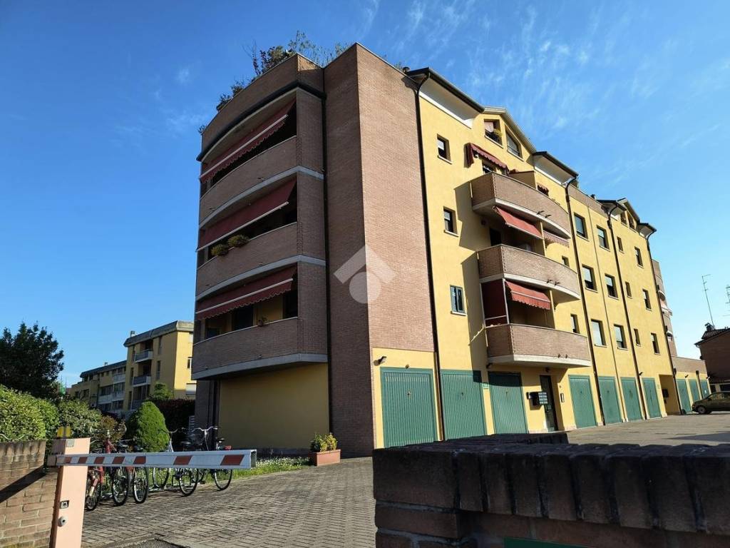 Appartamento a Ferrara in Via Pitteri, 42 - Foto 1