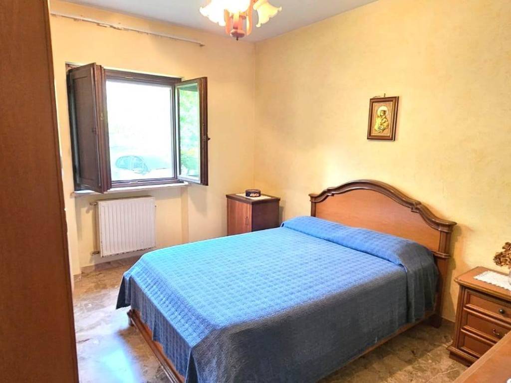 Villa a Salisano in Via Montefalcone - Foto 2