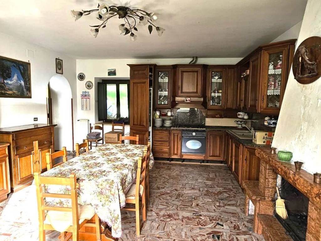 Villa a Salisano in Via Montefalcone - Foto 5