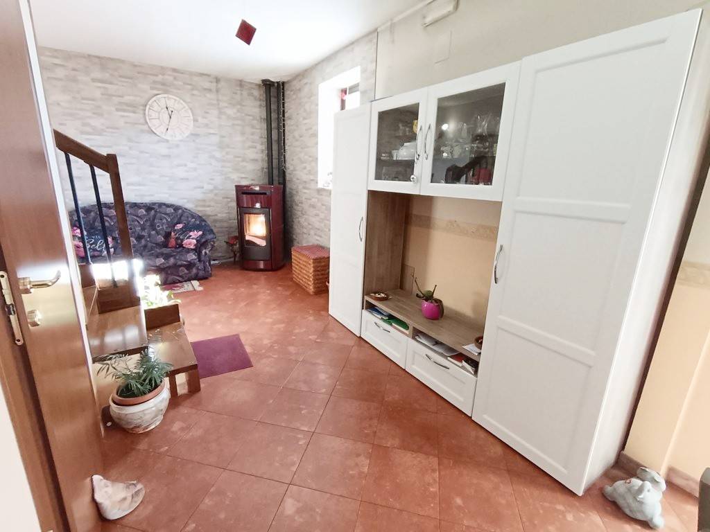 Casa indipendente a Avezzano in Via Innocenzo d'Angelo - Foto 5