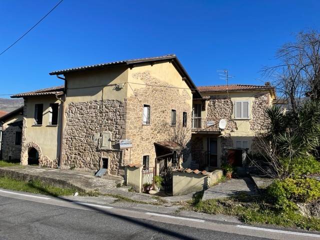 Casa indipendente a Ferentino in Via Croce Tani Torre Noverana - Foto 3