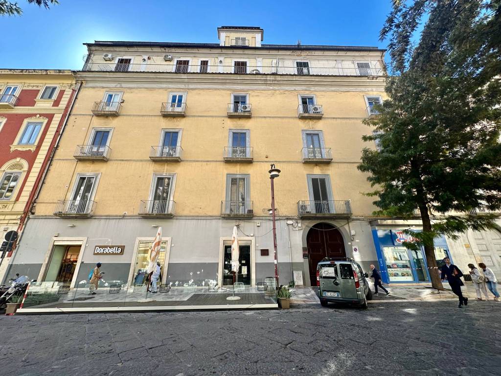Appartamento a Caserta in Corso Trieste - Foto 2