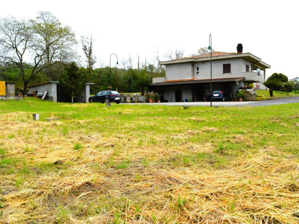 Villa a Aprilia in Via Riserva Nuova, 18 - Foto 2