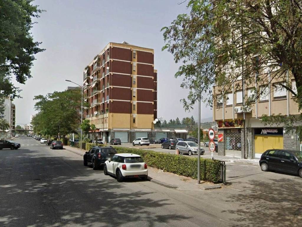 Immobile a Cosenza in Viale Giovanni e Francesca Falcone, 64 - Foto 4