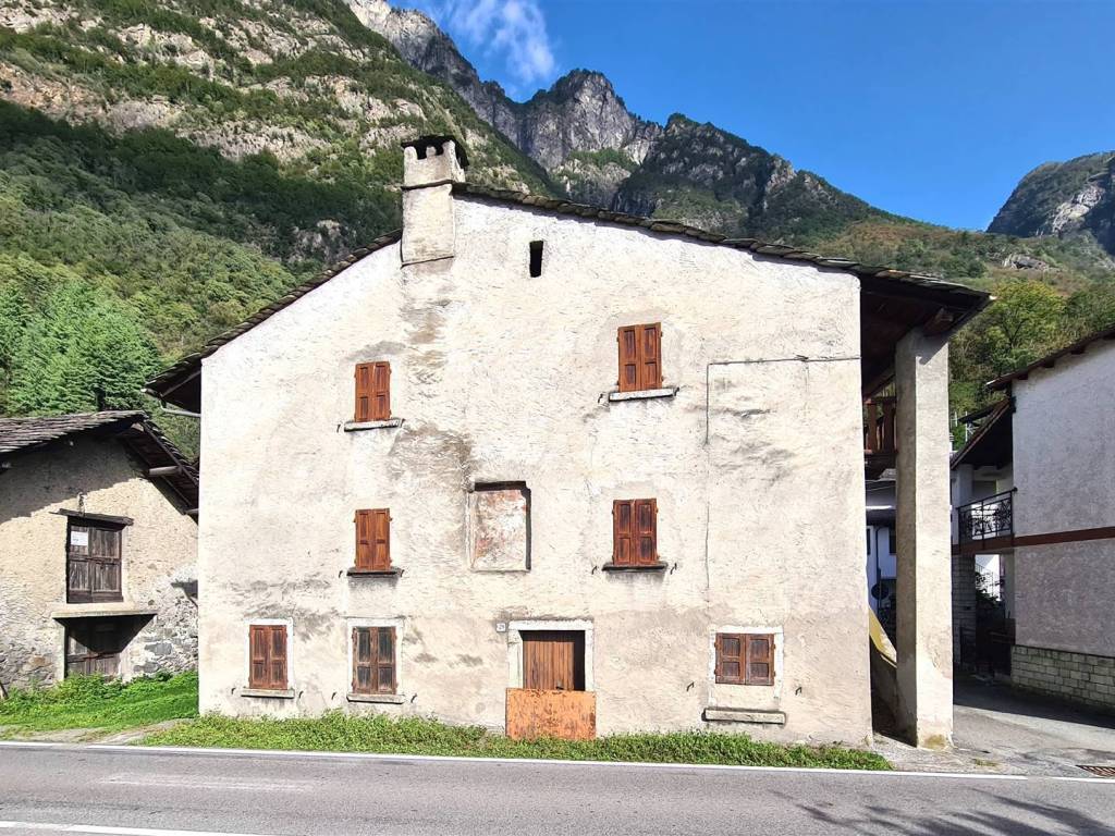 Casa indipendente a Samolaco in Via Nazionale, 29 - Foto 2