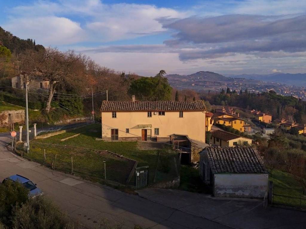 Rustico / casale a Perugia in Strada Eugubina, 183 - Foto 2