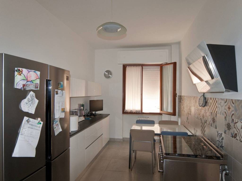 Appartamento a Falconara marittima in Via Luciano Manara - Foto 2
