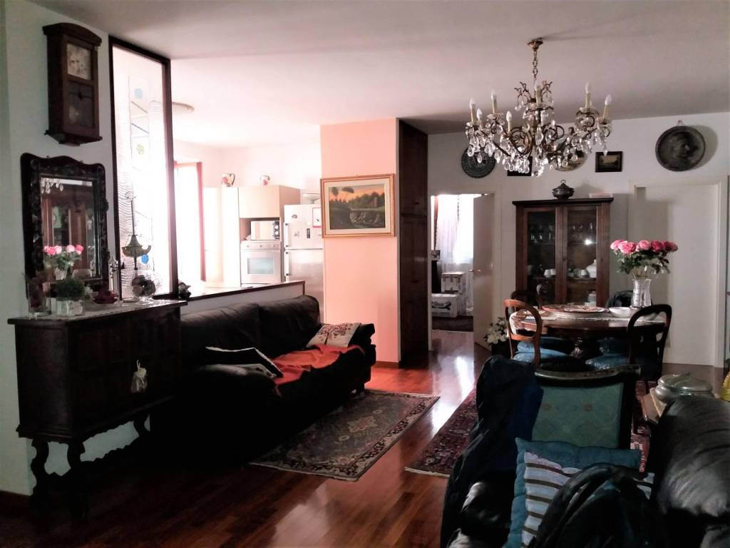 Appartamento a Ascoli piceno in Lungotronto Emidio Baltolomei - Foto 5