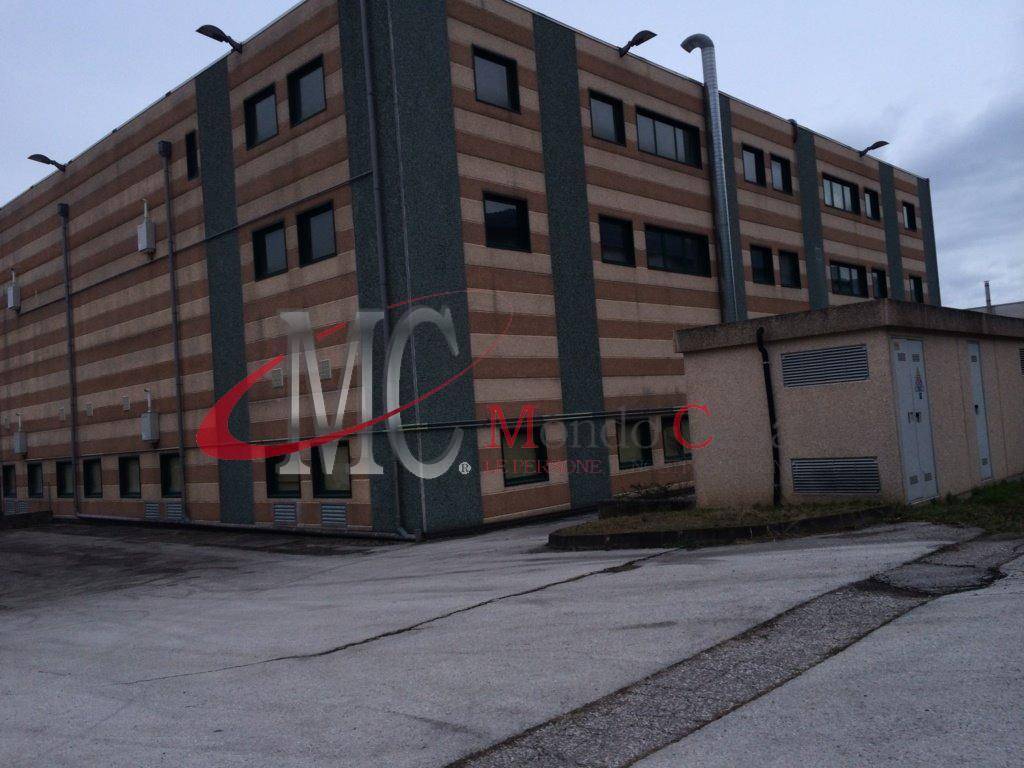 Immobile a Rovereto in strada provinciale 90 - Foto 3