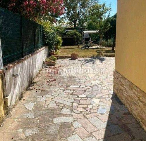 Casa indipendente a Castelnuovo magra in Strada Statale 1 22 - Foto 3