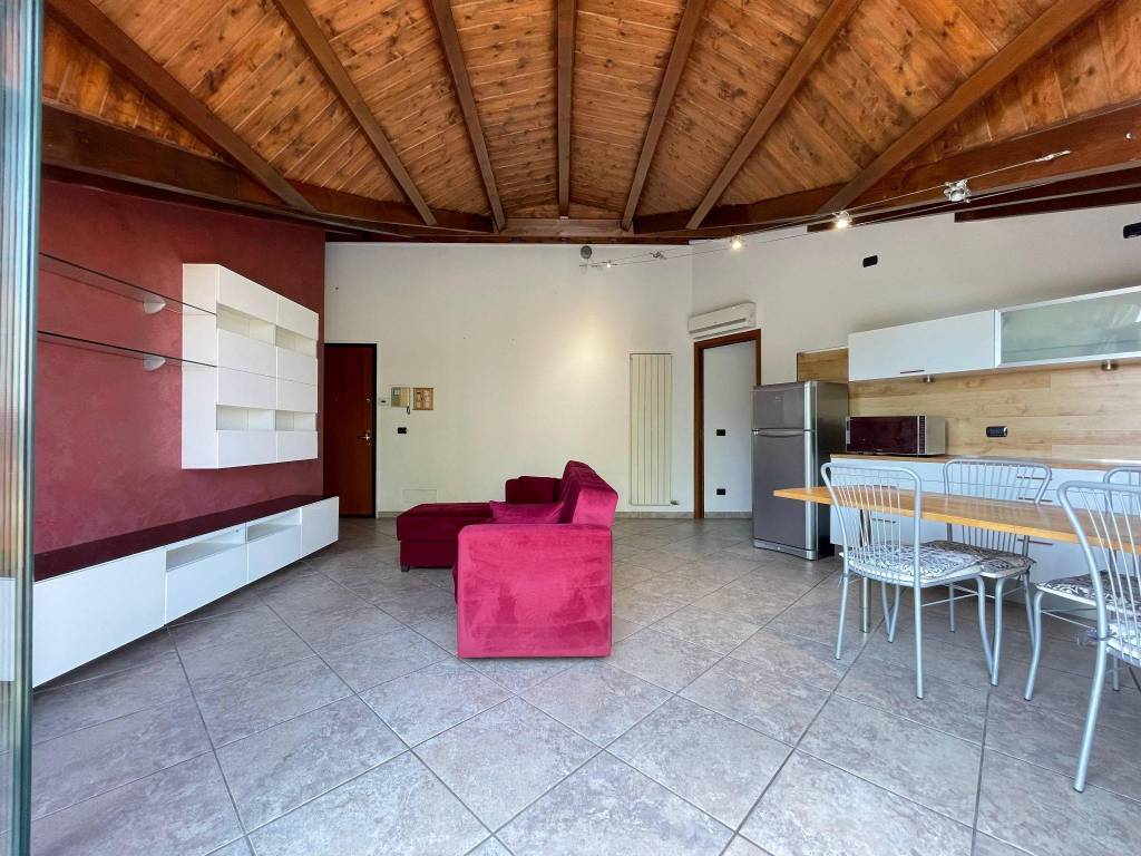 Appartamento a Gallarate in Viale Vittorio Veneto, 5 - Foto 5