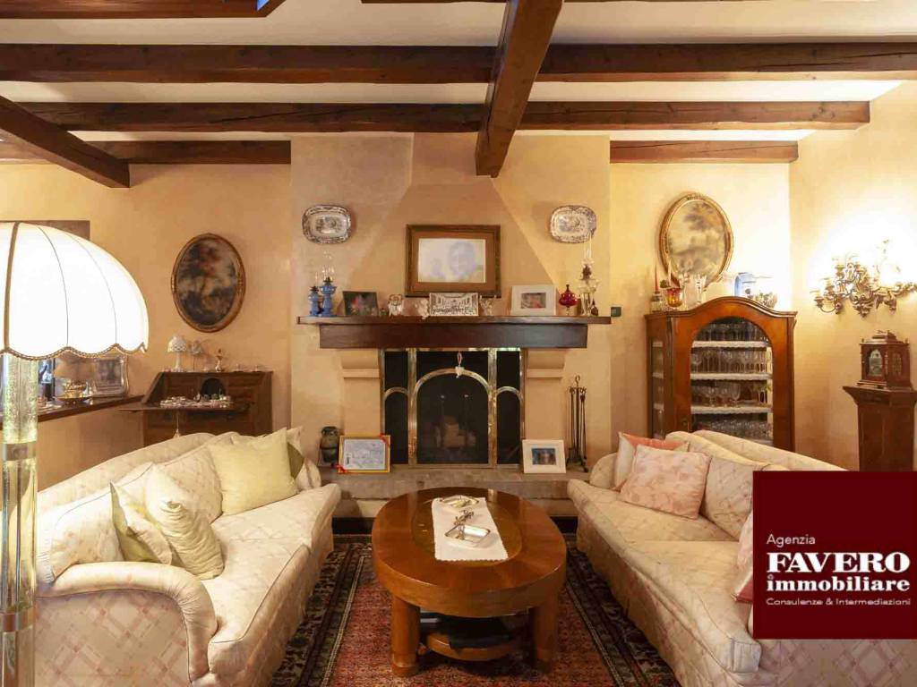 Villa a Padova in Piazzale Silvio Barbato, 1 - Foto 2