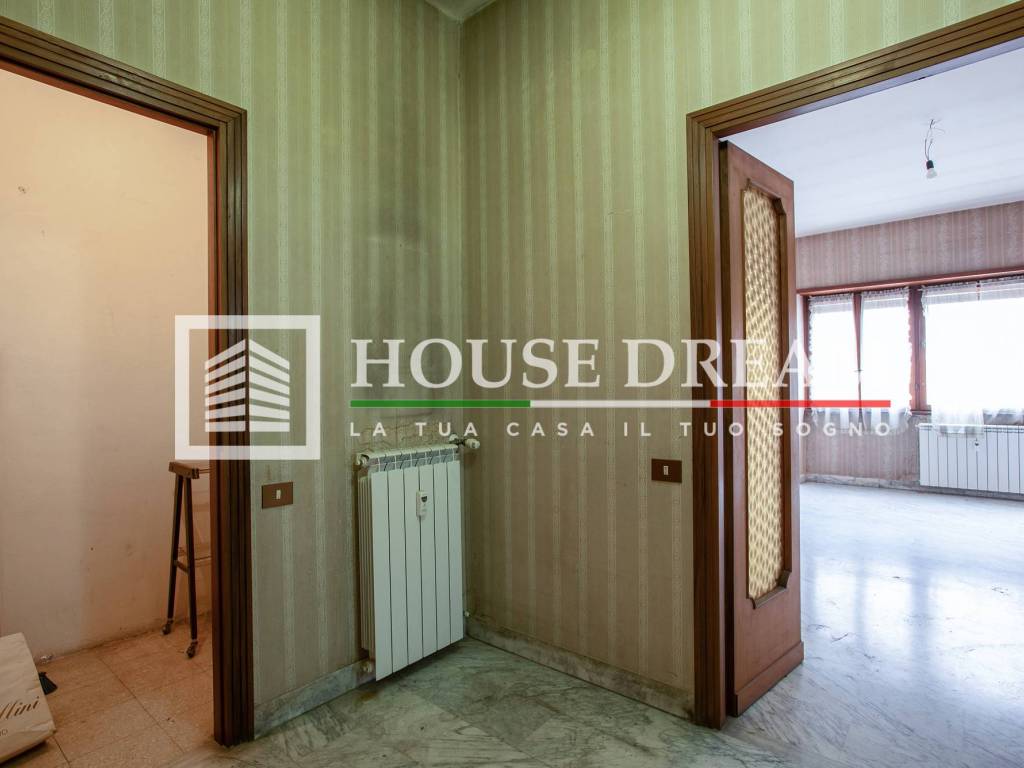 Appartamento a Roma in Viale Giulio Agricola, 131 - Foto 5