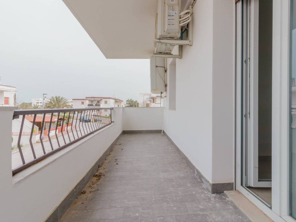 Appartamento a Lesina in Viale Pietra Maura - Foto 3