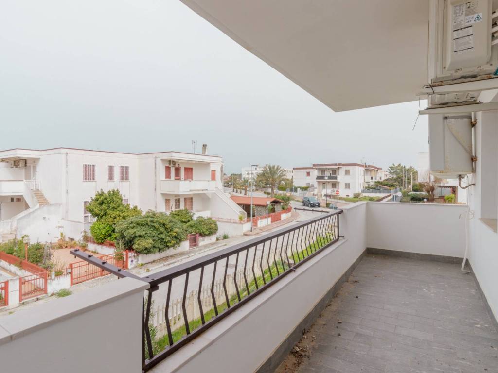 Appartamento a Lesina in Viale Pietra Maura - Foto 4