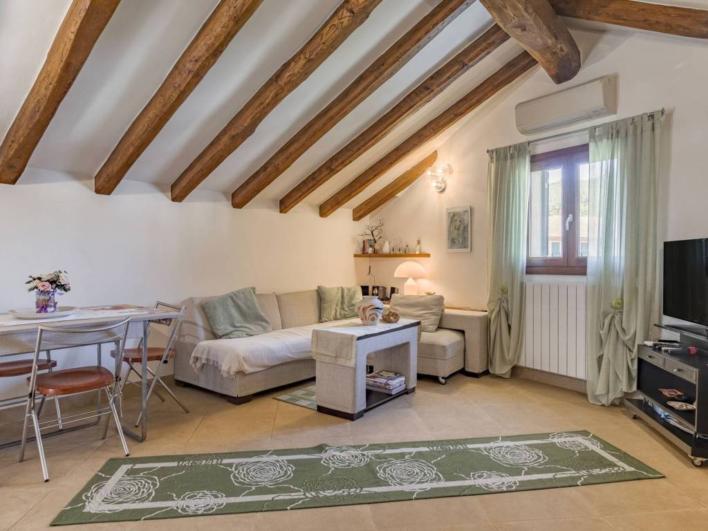 Appartamento a Albenga in Viale Martiri della Foce - Foto 3