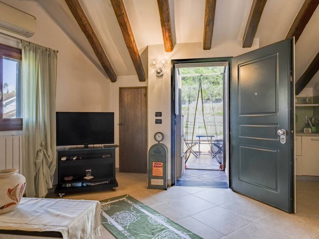 Appartamento a Albenga in Viale Martiri della Foce - Foto 5