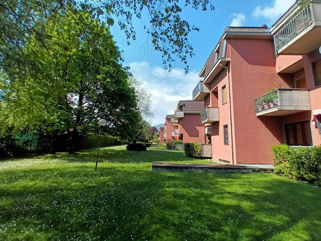 Appartamento a Varese in Via Ambrogio Zonda, 73 - Foto 2