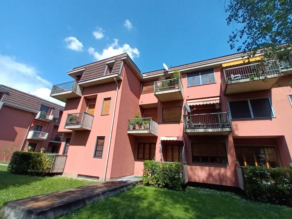 Appartamento a Varese in Via Ambrogio Zonda, 73 - Foto 3