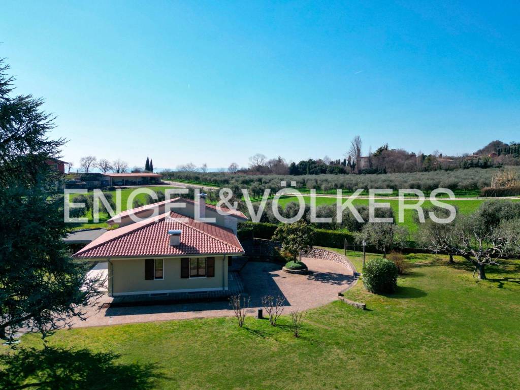 Villa a Bardolino in Via San Colombano - Foto 4