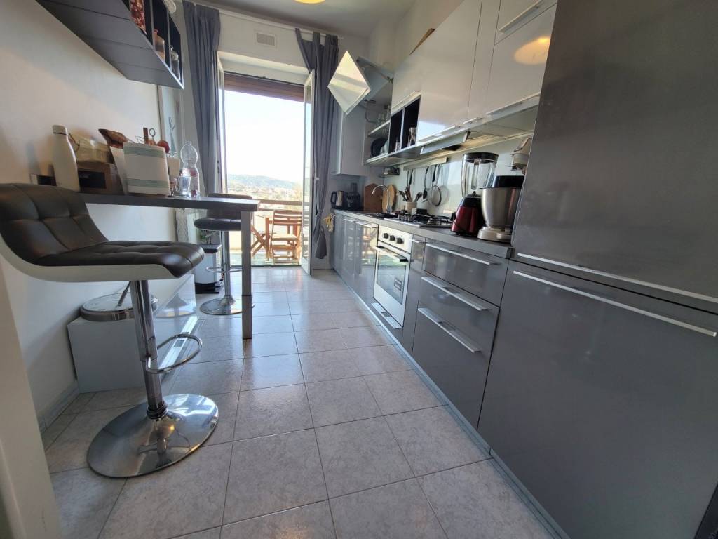 Appartamento a Vado ligure in via 1 maggio - Foto 4