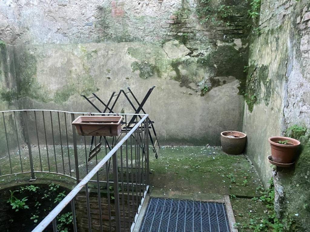 Casa indipendente a Siena in Via Stalloreggi - Foto 3