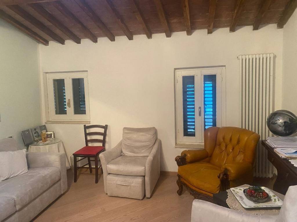 Casa indipendente a Siena in Via Stalloreggi - Foto 4