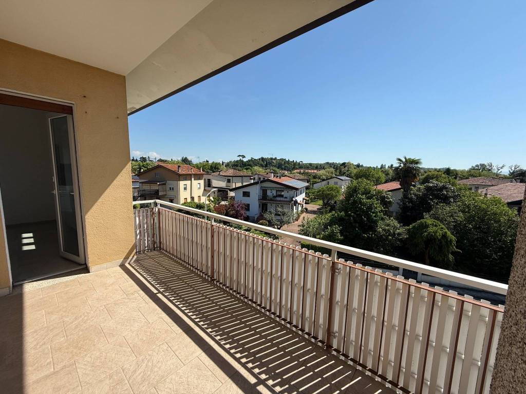Appartamento a Buttrio in Via Divisione Julia - Foto 2
