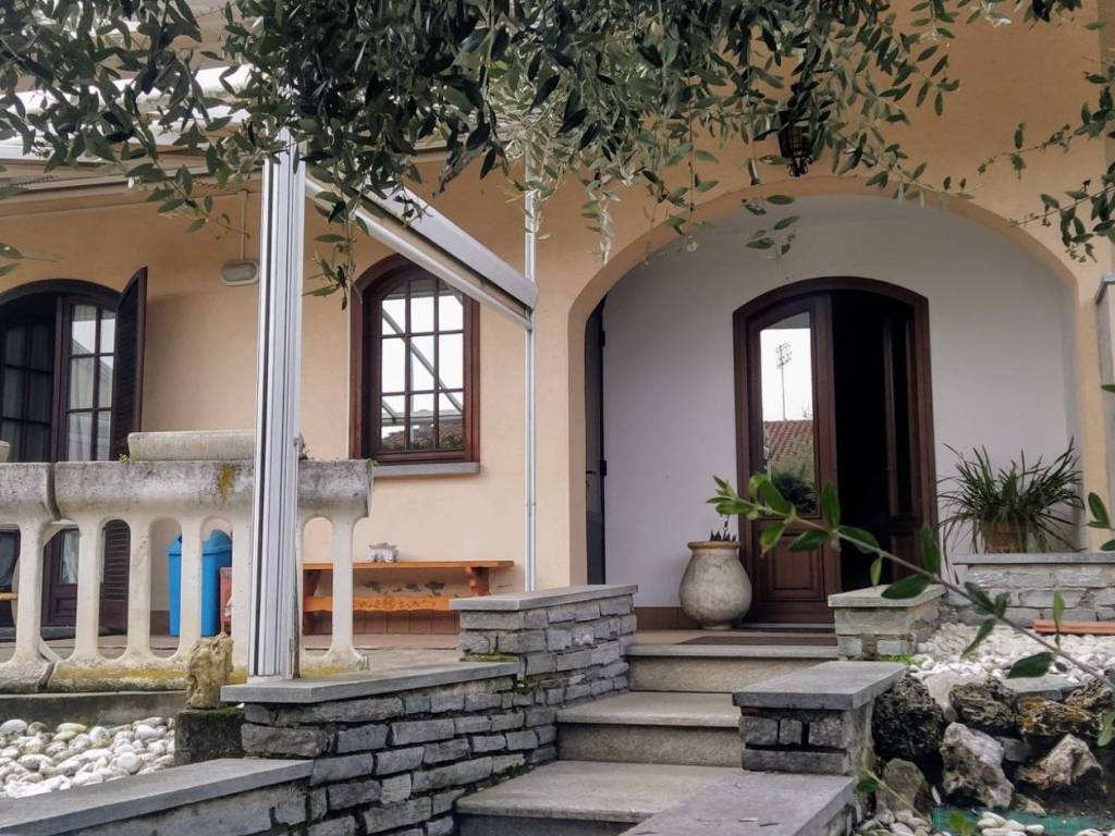 Villa a Saluzzo in Via Santa Caterina, 21 - Foto 2