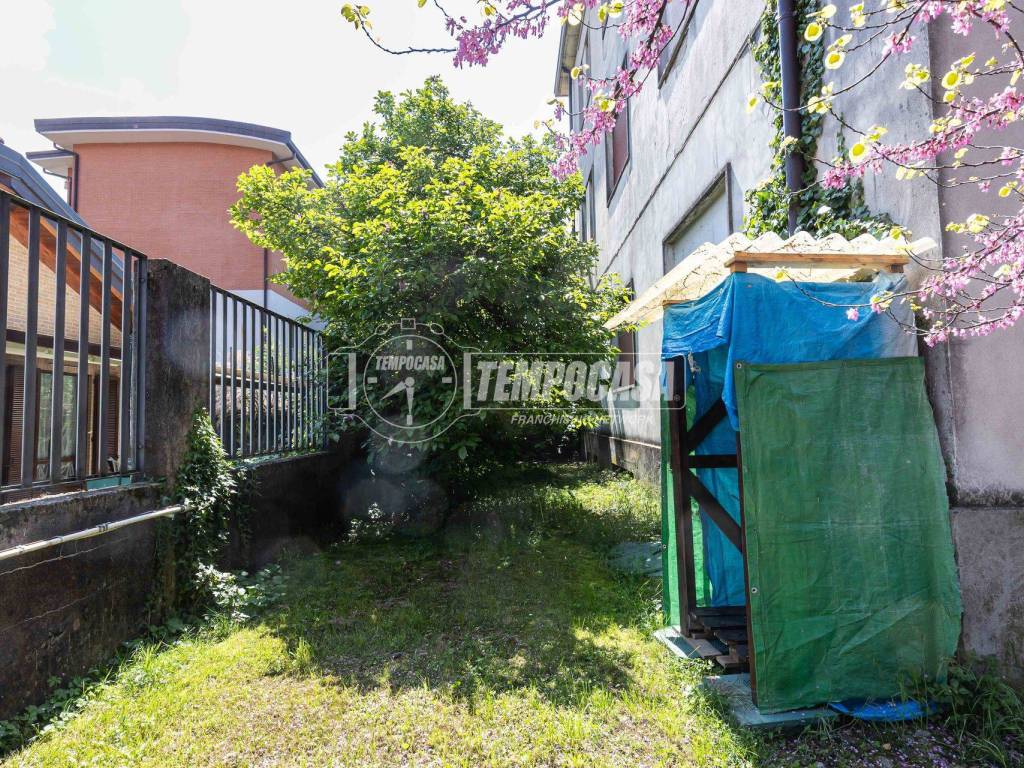 Appartamento a Oggiono in Via per Molteno 15/1 - Foto 3