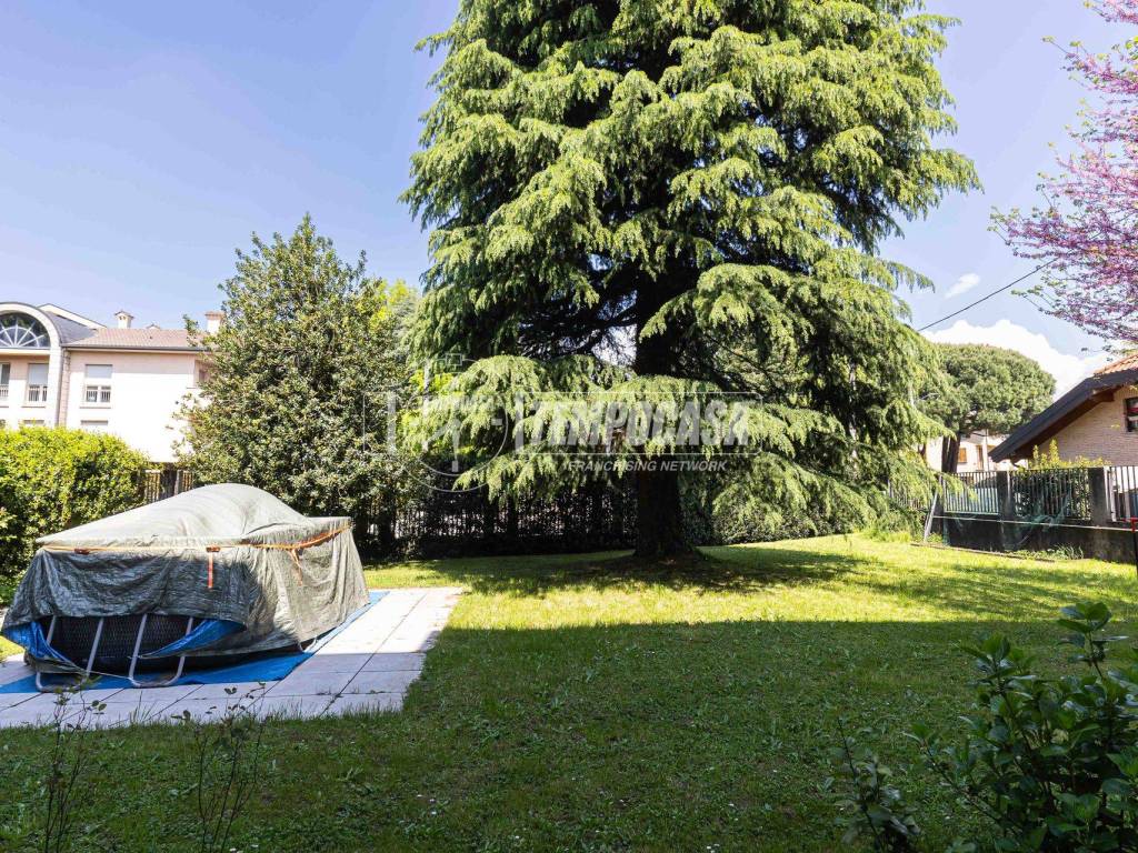 Appartamento a Oggiono in Via per Molteno 15/1 - Foto 4