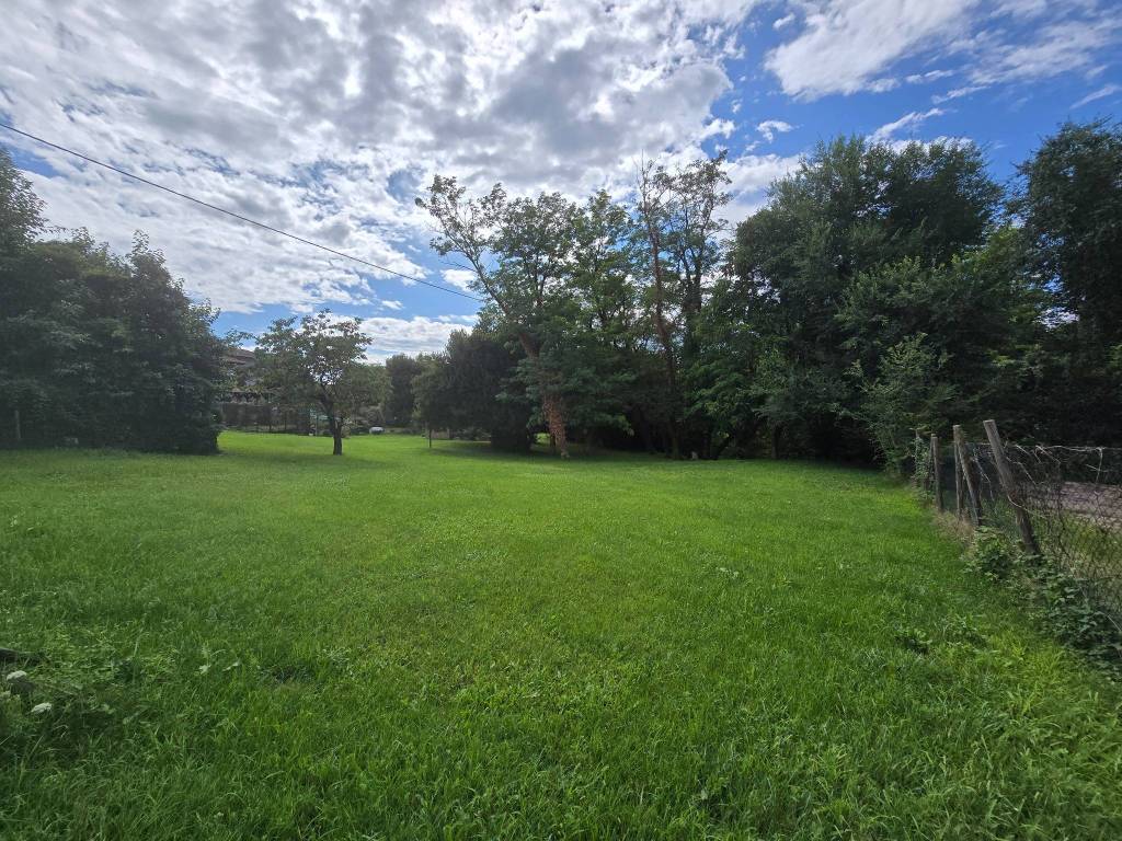 Terreno a Moruzzo in Via Monti - Foto 2