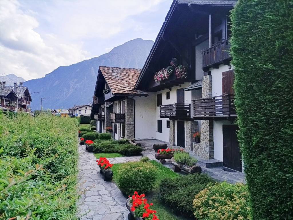 Appartamento a Courmayeur in Frazione La Saxe - Foto 5