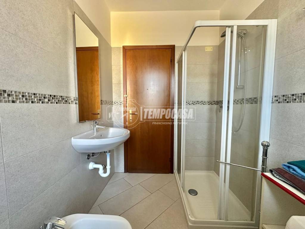 Appartamento a Peschiera del garda in Via Venezia - Foto 5
