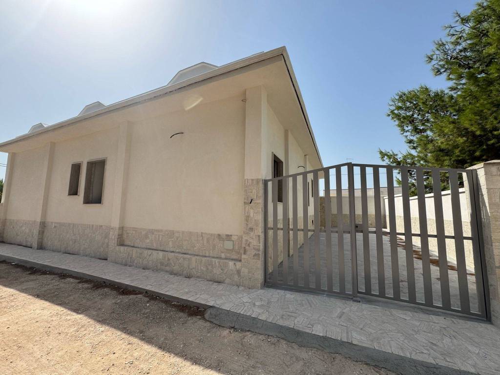 Villa a Manduria in Via delle Acacie, 104 - Foto 2