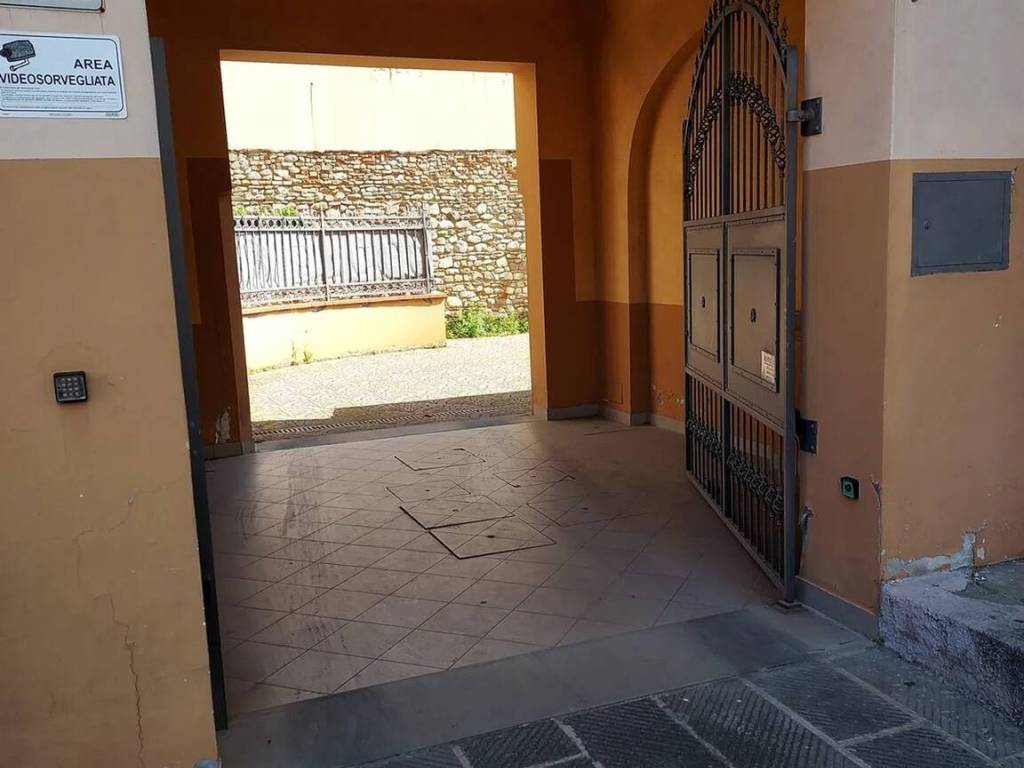Box / garage a Prato in Piazza Sant'Agostino, 7 - Foto 2