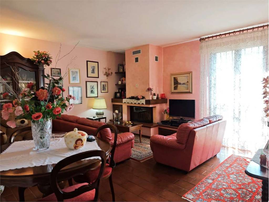 Villetta a schiera a Rio saliceto in centro - Foto 2