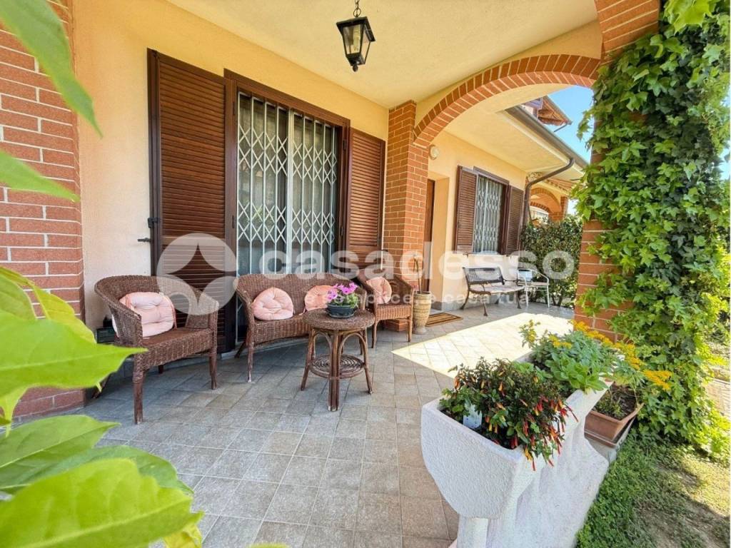 Villa a Crescentino in Via Michelangelo Buonarroti, 59 - Foto 4