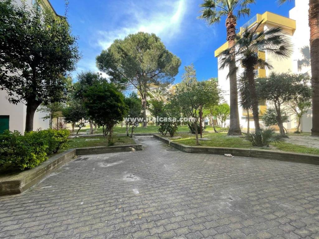 Appartamento a Crotone in via degli angioini, crotone - Foto 2