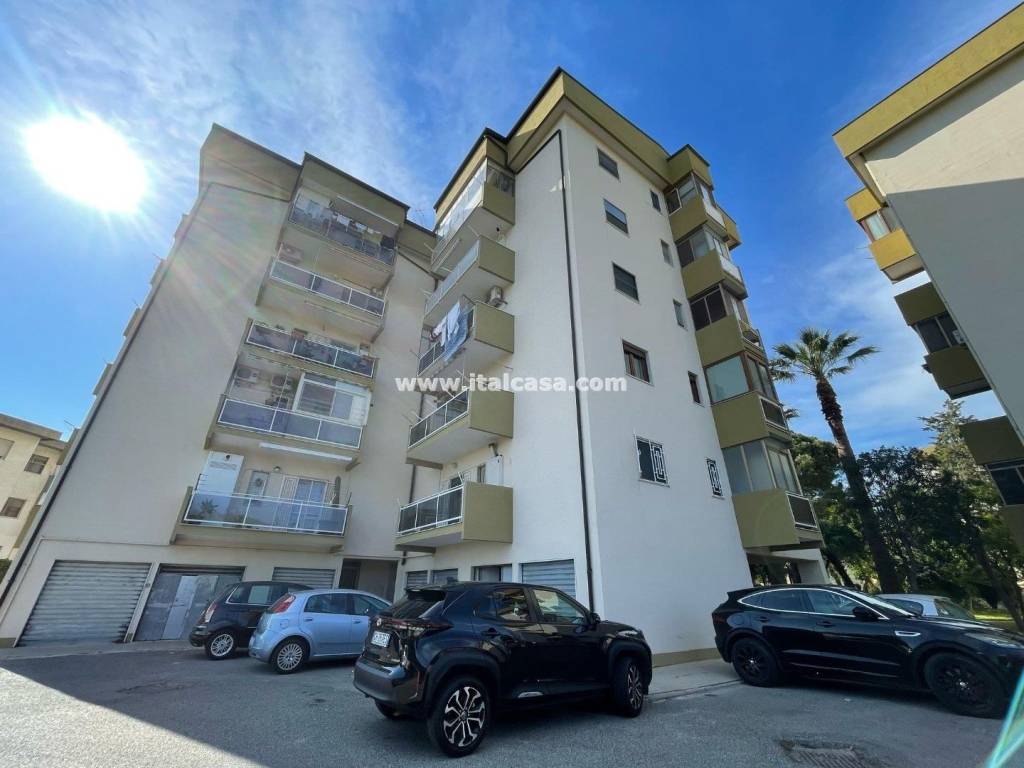 Appartamento a Crotone in via degli angioini, crotone - Foto 3