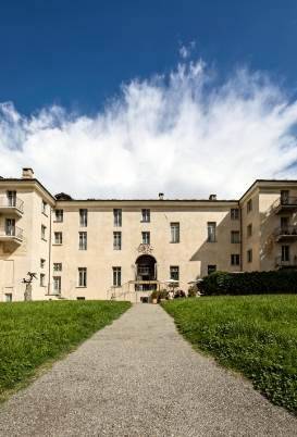 Appartamento a Aosta in PIAZZA PLOUVES - Foto 2