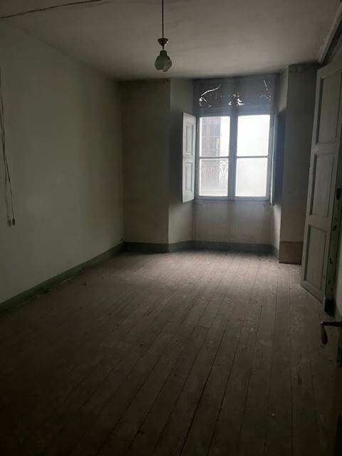 Appartamento a Aosta in PIAZZA PLOUVES - Foto 3