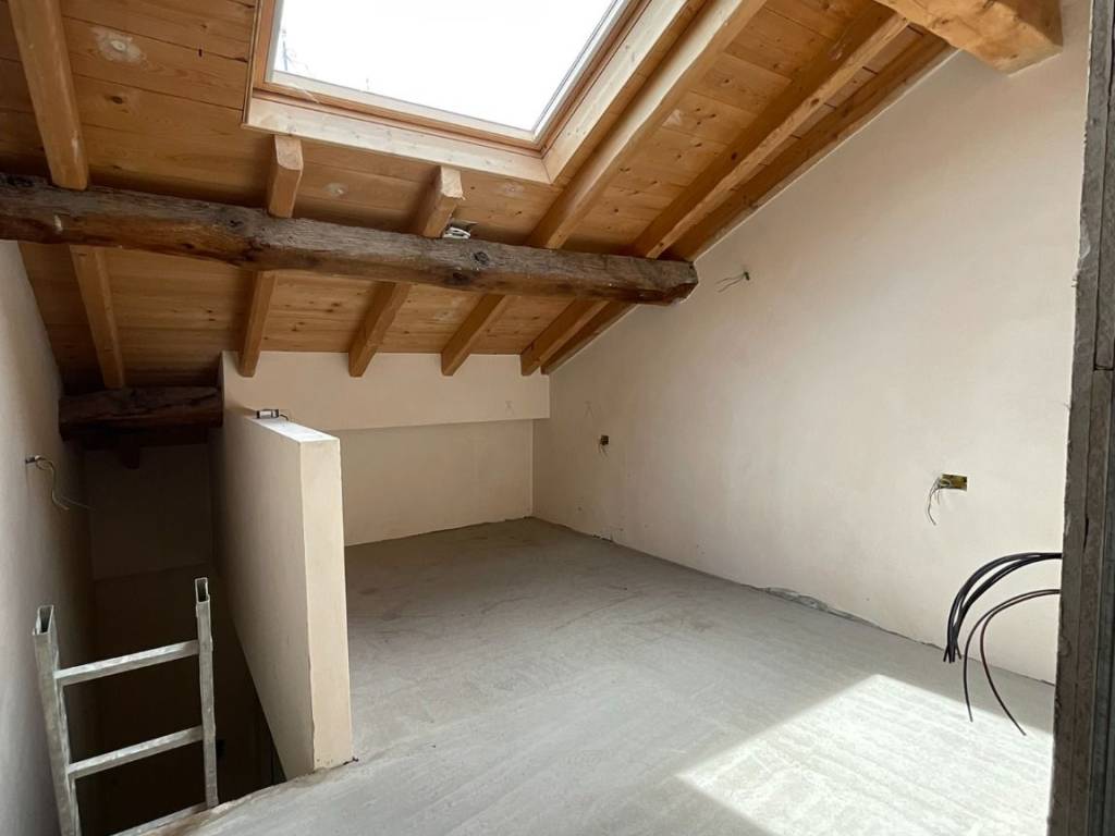 Appartamento a Cannobio in Via Paolo Zaccheo, 16 - Foto 3